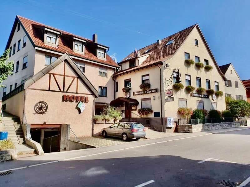 Traube Oeffingen 3*